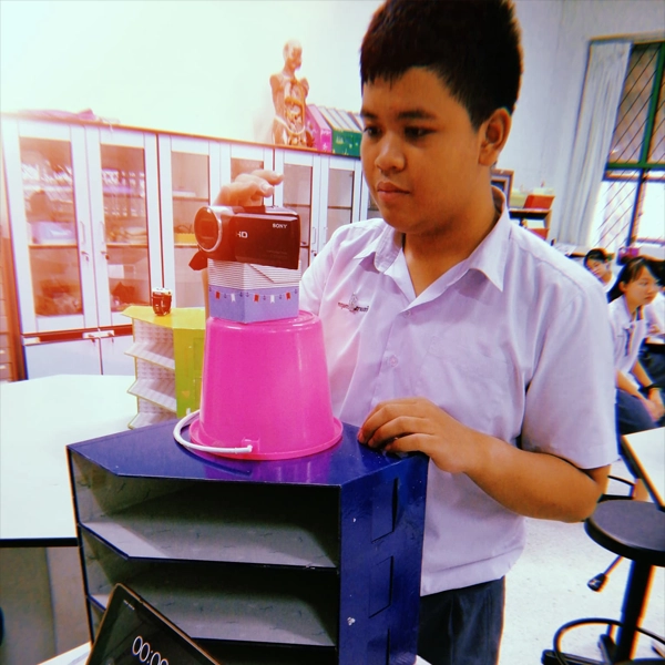 kritzy_8 at SMD Science Show 2019